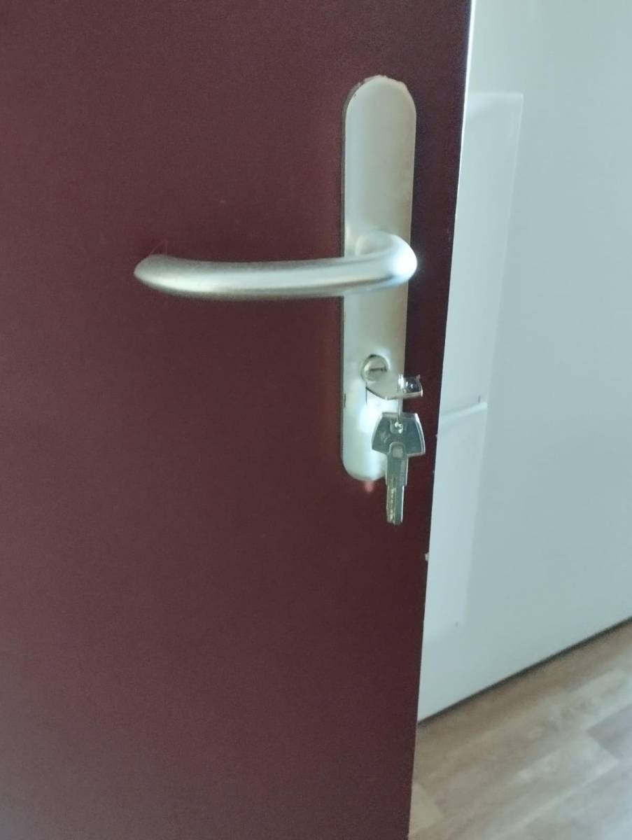 Porte 3 points à ouvrir de nuit, serrurier sur Cestas : direct ouverture