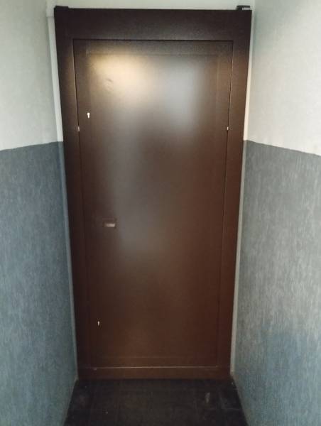 Porte anti squat securisée pose et installation par un expert sur Gradignan