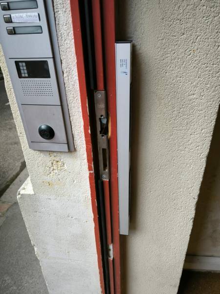 Dépannage serrurier à Talence : Porte claquee talence intervention en urgence avec Direct ouverture